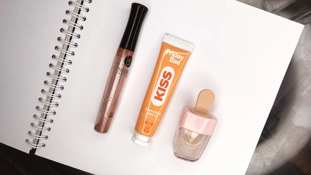 Shunga Divine Oral Pleasure Gloss, Yovee и Friday Bae Kiss