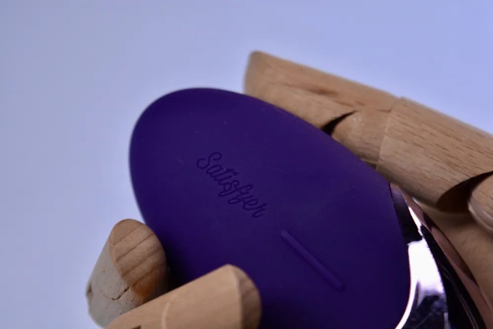 Satisfyer Purple Pleasure — фото 9