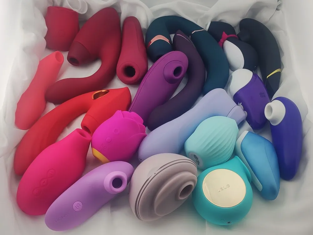 Люксовые вакуумные стимуляторы Womanizer и Satisfyer: сравнение