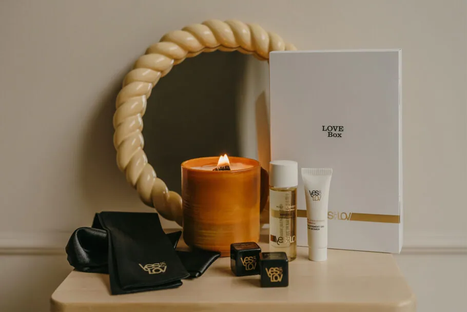 YESforLOV Love Box